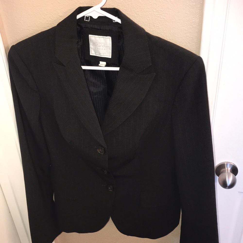 The Perfect Travel Suit Blazer by the the Limited